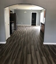 208 La garde St in San Antonio, TX - Foto de edificio - Building Photo