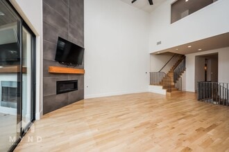 4216 Bowser Ave in Dallas, TX - Foto de edificio - Building Photo