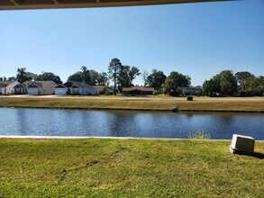 219 Double Eagle Dr in Surfside Beach, SC - Foto de edificio - Building Photo