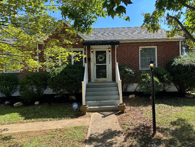 property at 2521 Chatham St NW