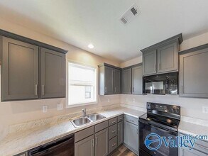 158 Wexford Way in Tuscaloosa, AL - Foto de edificio - Building Photo