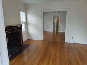 143 Dover Rd in West Hartford, CT - Building Photo - Building Photo