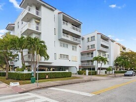49 Majorca Ave in Coral Gables, FL - Building Photo