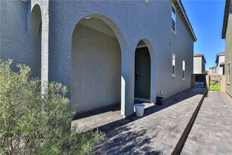 7700 Mojave Wind Ave in Las Vegas, NV - Building Photo - Building Photo