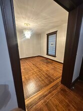 4930 S St Lawrence Ave in Chicago, IL - Building Photo - Building Photo