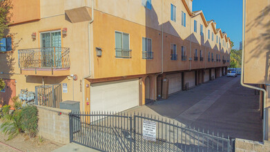 9650 Sepulveda Blvd in North Hills, CA - Building Photo - Building Photo