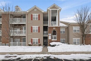 217 Stockton Ridge in Cranberry Township, PA - Building Photo
