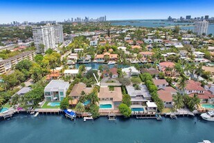 1912 NE 119th Rd in North Miami, FL - Building Photo