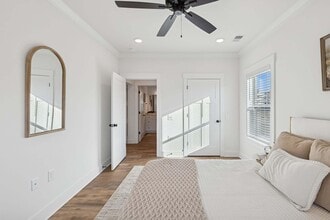 The Emerson at Commonwealth in Spring Hill, TN - Foto de edificio - Building Photo