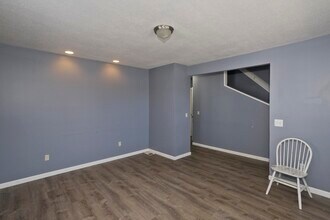 33 Baldwin St in West Springfield, MA - Building Photo - Building Photo