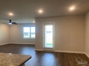 5155 Gaineswood Dr in Milton, FL - Building Photo - Building Photo