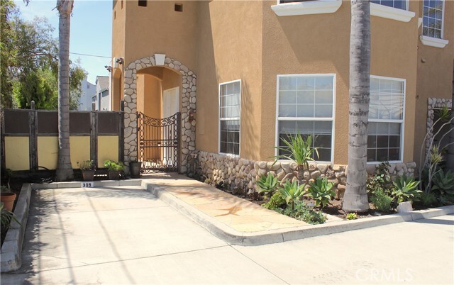 309 Cutter Way in Costa Mesa, CA - Building Photo - Building Photo