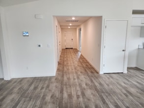 2208 Blossom Ranch Rd in Patterson, CA - Building Photo - Building Photo