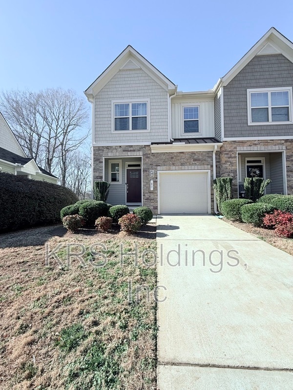 81 Hill Shore Ln in Clayton, NC - Building Photo - Building Photo