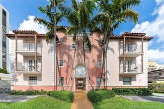 29 Santillane Ave in Coral Gables, FL - Building Photo - Building Photo