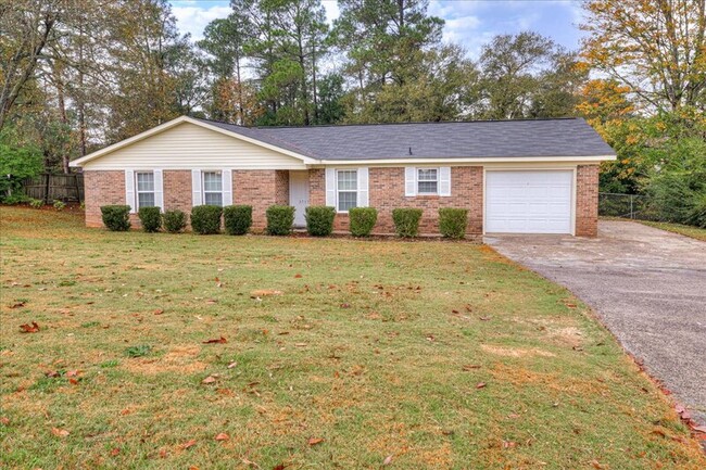 3717 Fairington Dr in Hephzibah, GA - Building Photo - Building Photo