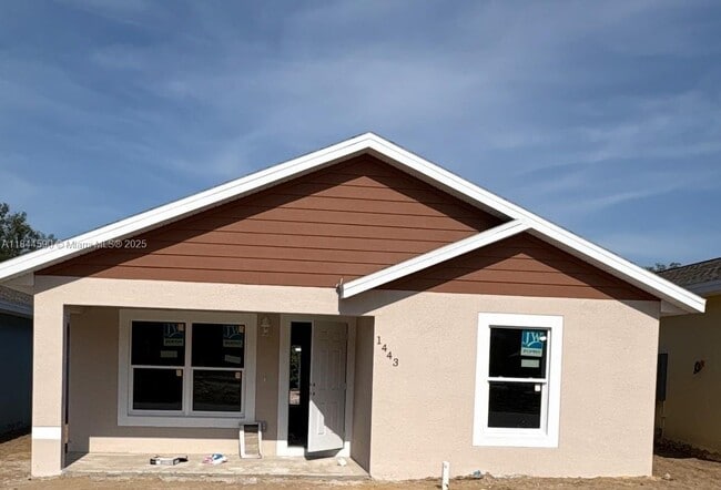 property at 1443 Las Villas Blvd
