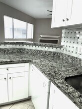 7200 T C Jester Blvd in Houston, TX - Building Photo - Building Photo