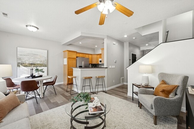 14074 S Julien Cove in Riverton, UT - Building Photo - Building Photo