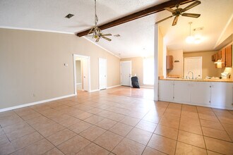 1304 N Sugar Ridge Rd in La Place, LA - Building Photo - Building Photo