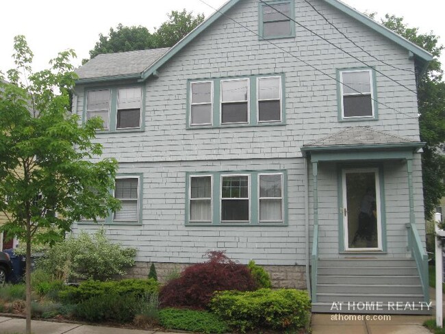 27 Willoughby St, Unit 1 in Boston, MA - Building Photo - Building Photo