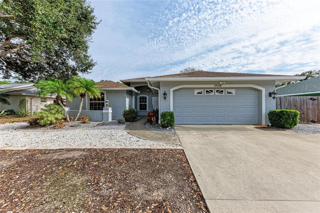 3438 Branch Creek Dr in Sarasota, FL - Building Photo