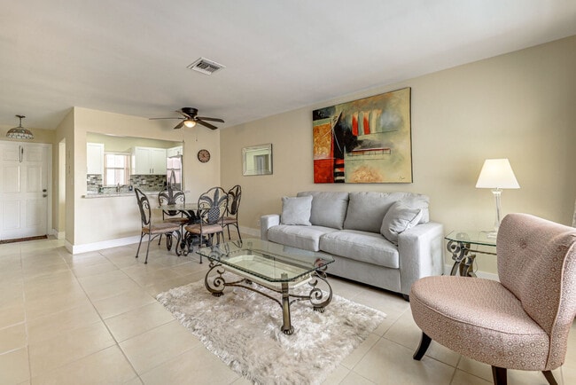 1450 N Riverside Dr