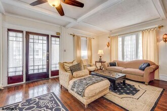 24 S Vassar Square in Ventnor City, NJ - Building Photo - Building Photo