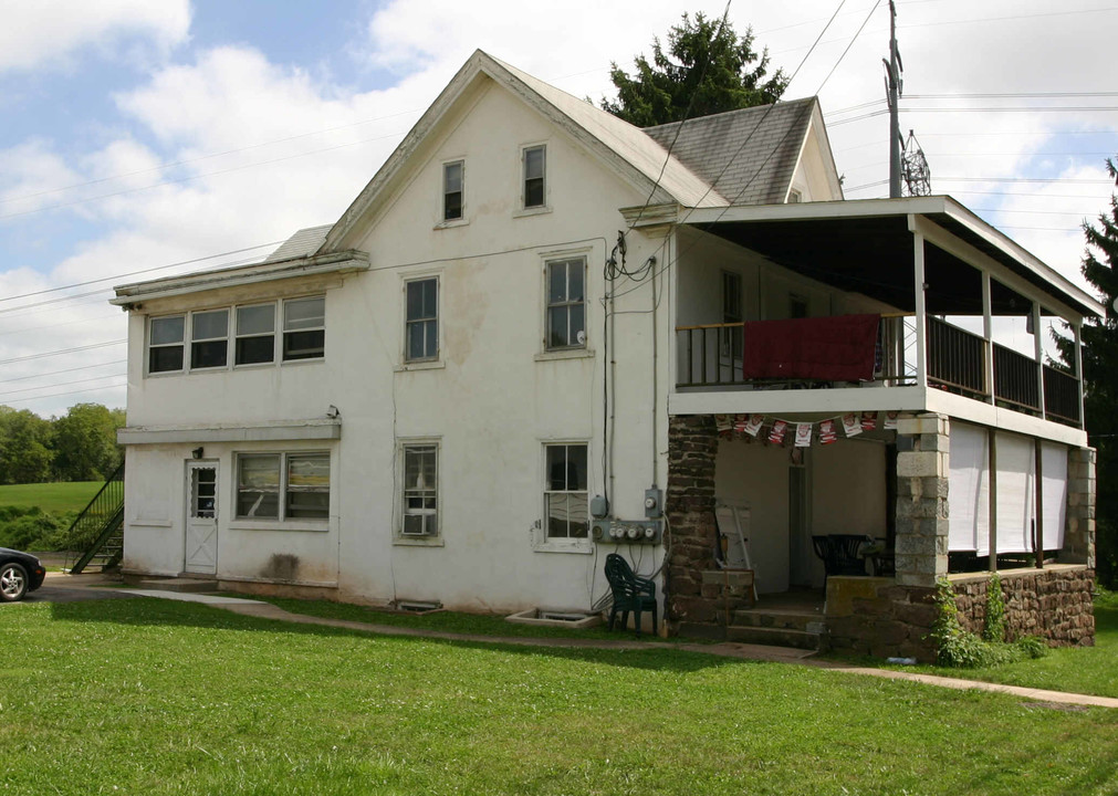 1501 W Main St in Collegeville, PA - Building Photo