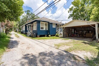 1930 Wisteria St in Baton Rouge, LA - Building Photo - Building Photo