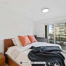 108 8th St E in North Vancouver, BC - Building Photo - Building Photo