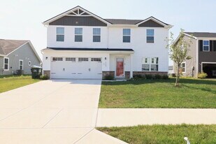 1748 Plum Brook Dr in Greenfield, IN - Building Photo