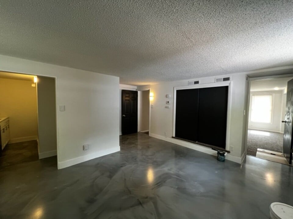 1301-1303 W Broadway-Unit -1303 in Columbia, MO - Building Photo