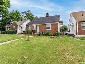 388 S Powell Ave in Columbus, OH - Building Photo