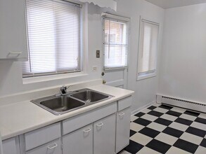 701 Austin St in Evanston, IL - Foto de edificio - Building Photo