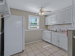 61 Waldo Ave in East Rockaway, NY - Building Photo - Building Photo