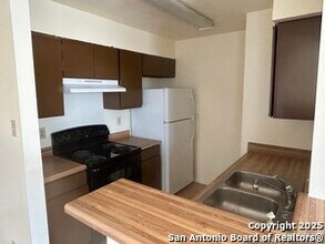 7229 Coral Springs in San Antonio, TX - Building Photo - Building Photo
