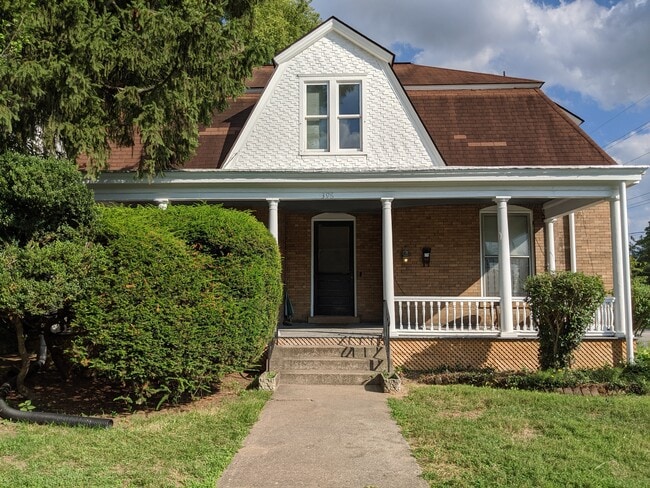 398 Linden Walk, Unit #1