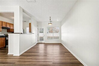 2559 Walden Lake Dr in Decatur, GA - Building Photo - Building Photo