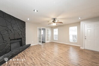 4914 Sandberg Ct in Stone Mountain, GA - Building Photo - Building Photo