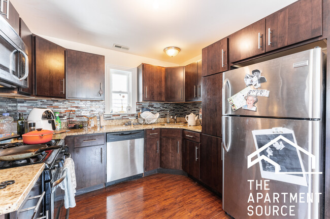 3047 N Kimball Ave, Unit 3