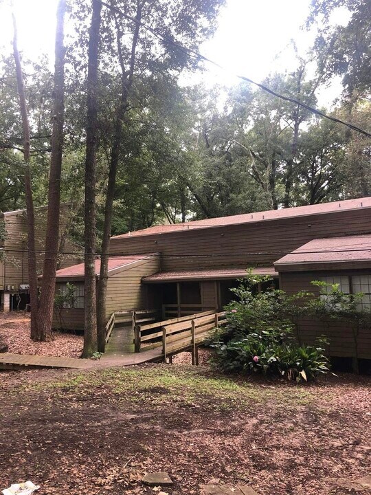 1347 Rumba Ln in Tallahassee, FL - Building Photo