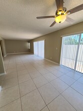 3201 Bayview Dr in Fort Lauderdale, FL - Building Photo - Building Photo