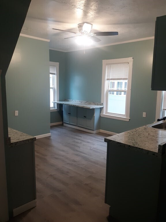 16 Liberty Ave in Medford, MA - Building Photo - Building Photo