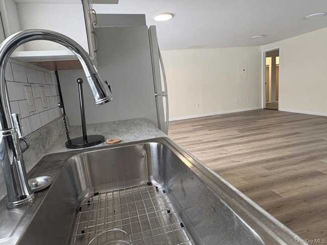 property at 116 Hawleys Corners Rd