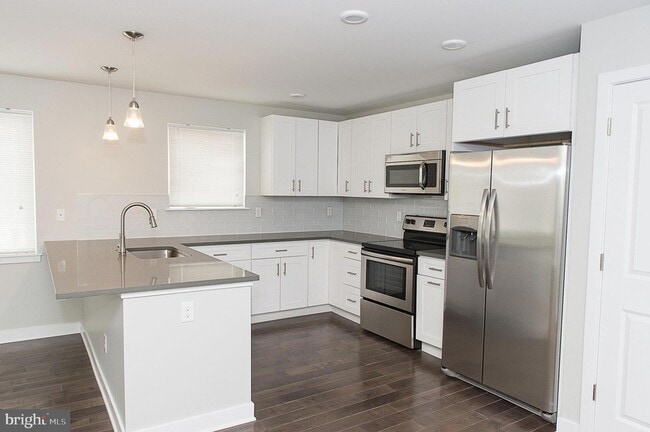 1228-32 W College Ave in Philadelphia, PA - Building Photo - Building Photo