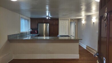 521 T St in Sacramento, CA - Building Photo - Building Photo