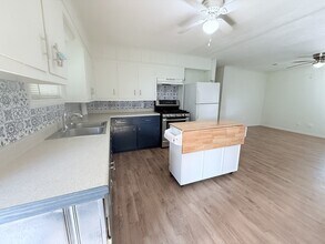 1105 Mildred St in Sulphur, LA - Building Photo - Building Photo