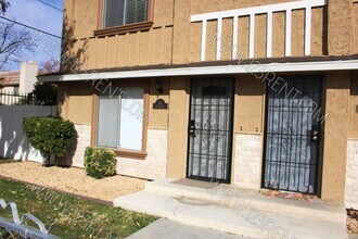 411 W Ave J-5 in Lancaster, CA - Building Photo - Building Photo