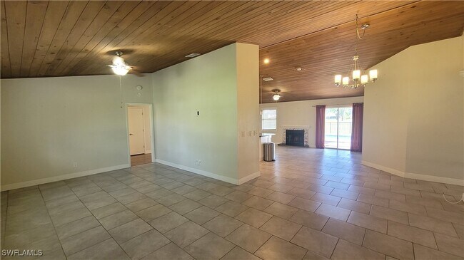 1205 SW 21st Terrace in Cape Coral, FL - Building Photo - Building Photo